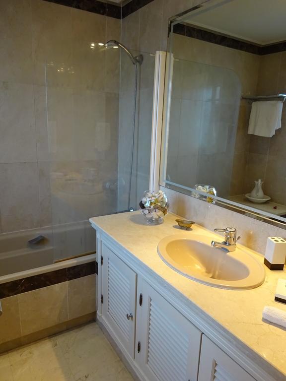 Dominion Apartments Estepona Extérieur photo
